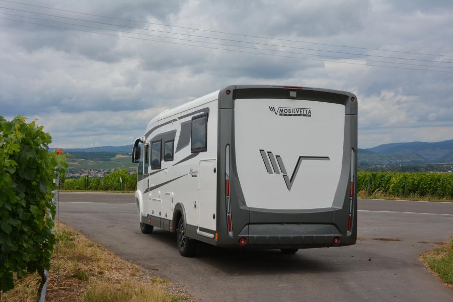  Mobilvetta K-Yacht Tekno Design 89 2017 года  (фото 2 из 3)